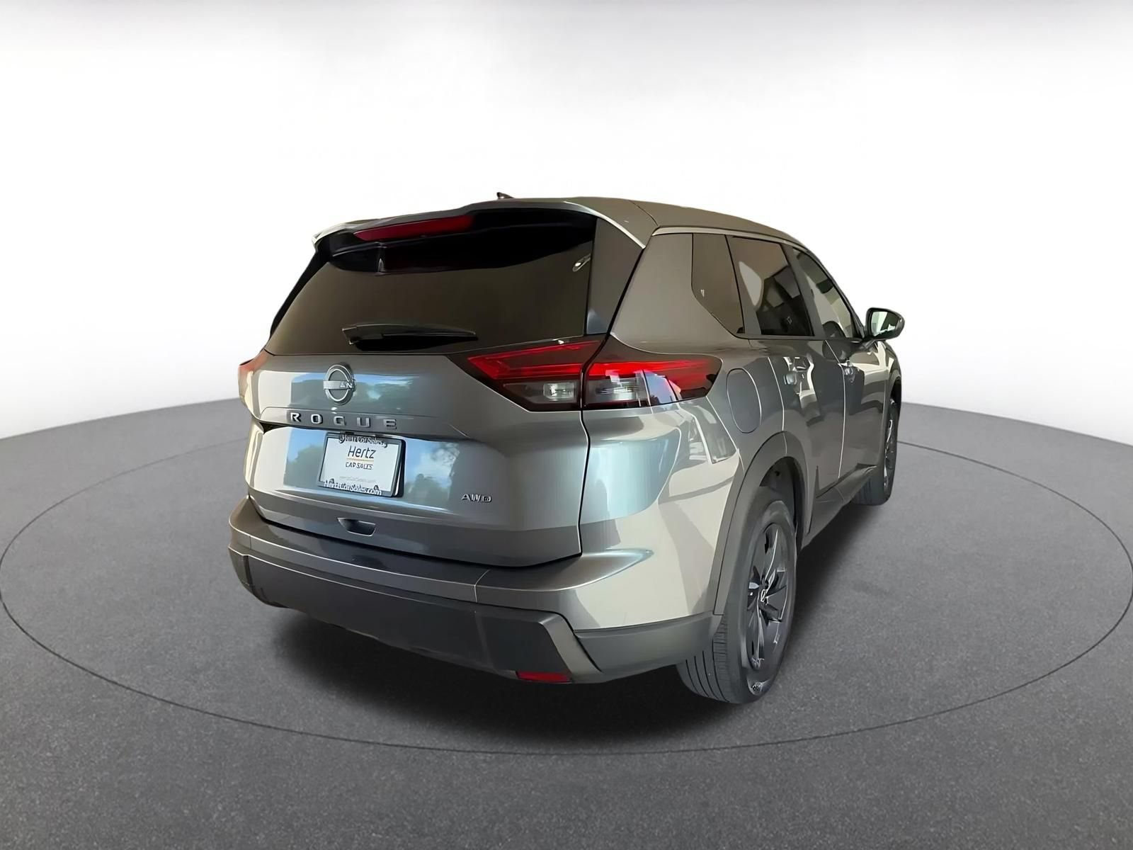 Used 2026 Nissan Rogue SV AWD/4WD image 14