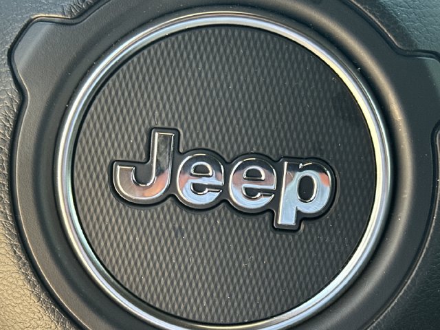 Used 2026 Jeep Wrangler Unlimited Rubicon AWD/4WD image 25