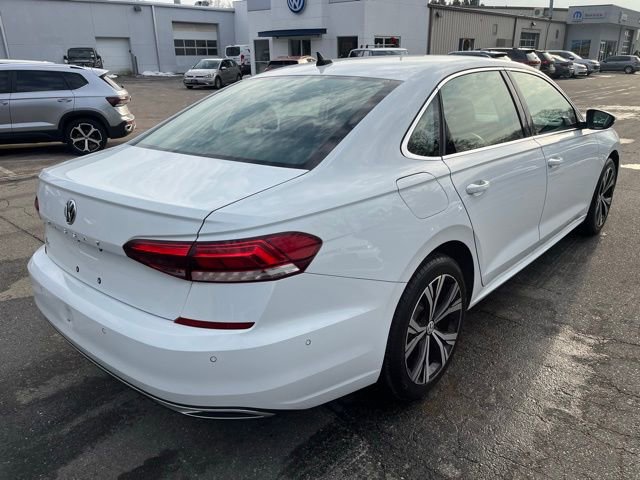 Certified 2020 Volkswagen Passat 2.0T SEL image 6