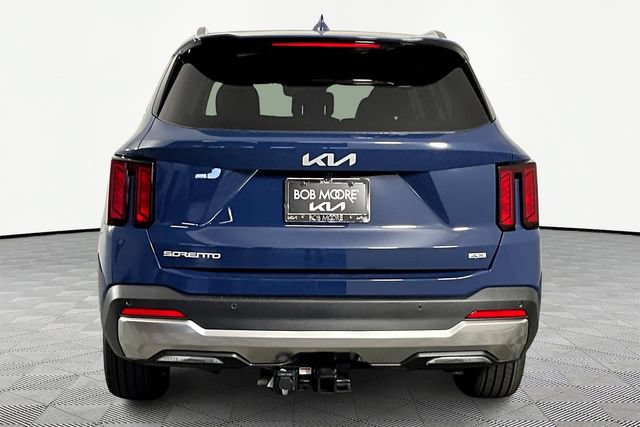 Certified 2026 Kia Sorento EX AWD/4WD image 5