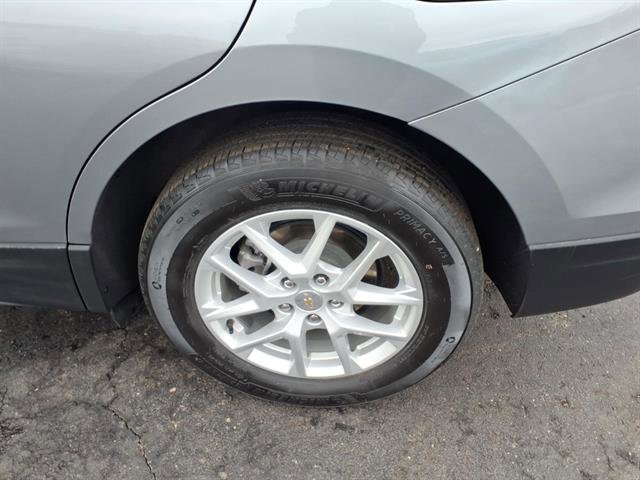 Certified 2024 Chevrolet Equinox LT w/ LPO, Floor Liner Package image 8