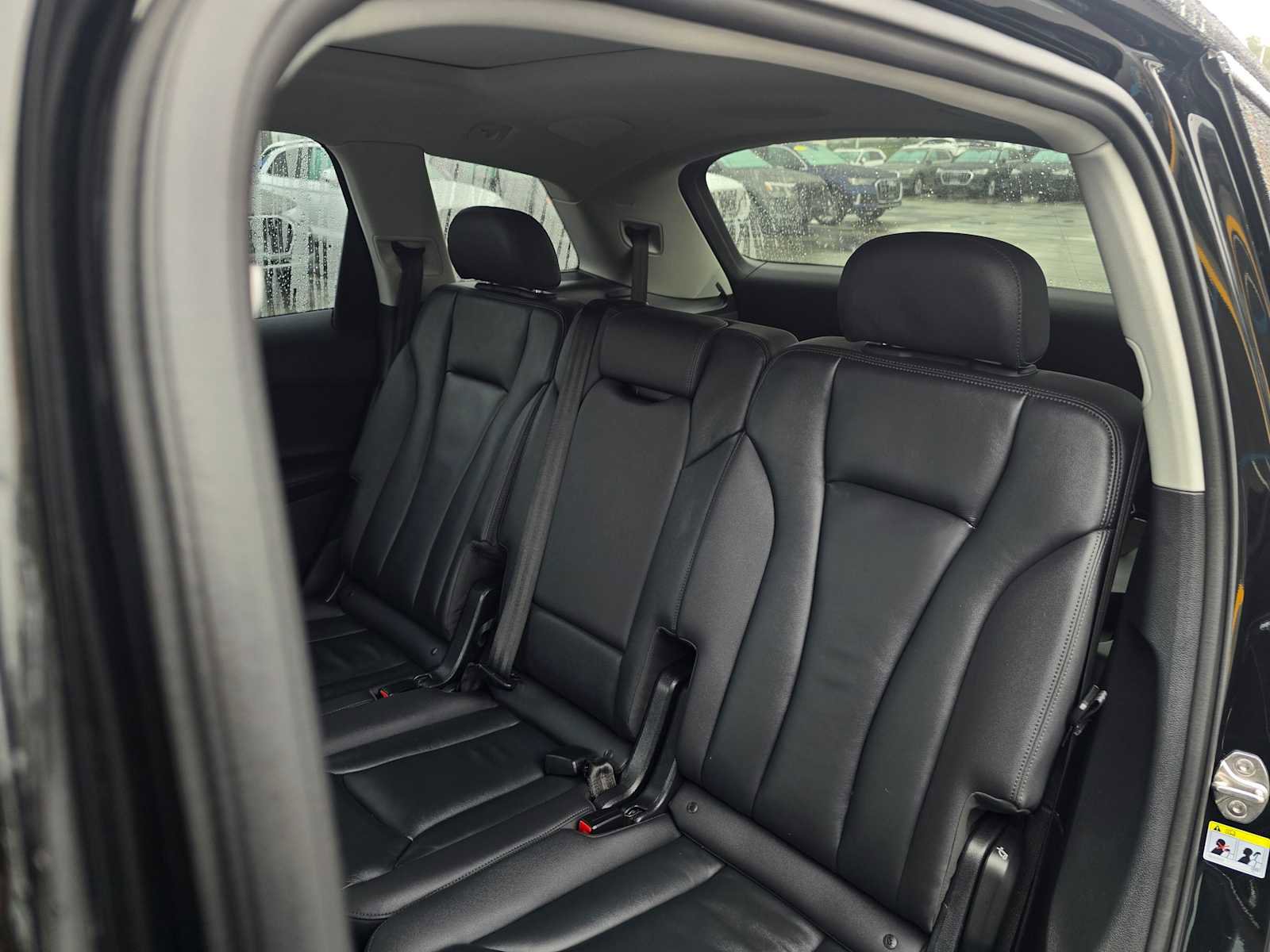 Used 2024 Audi Q7 Premium Plus image 19