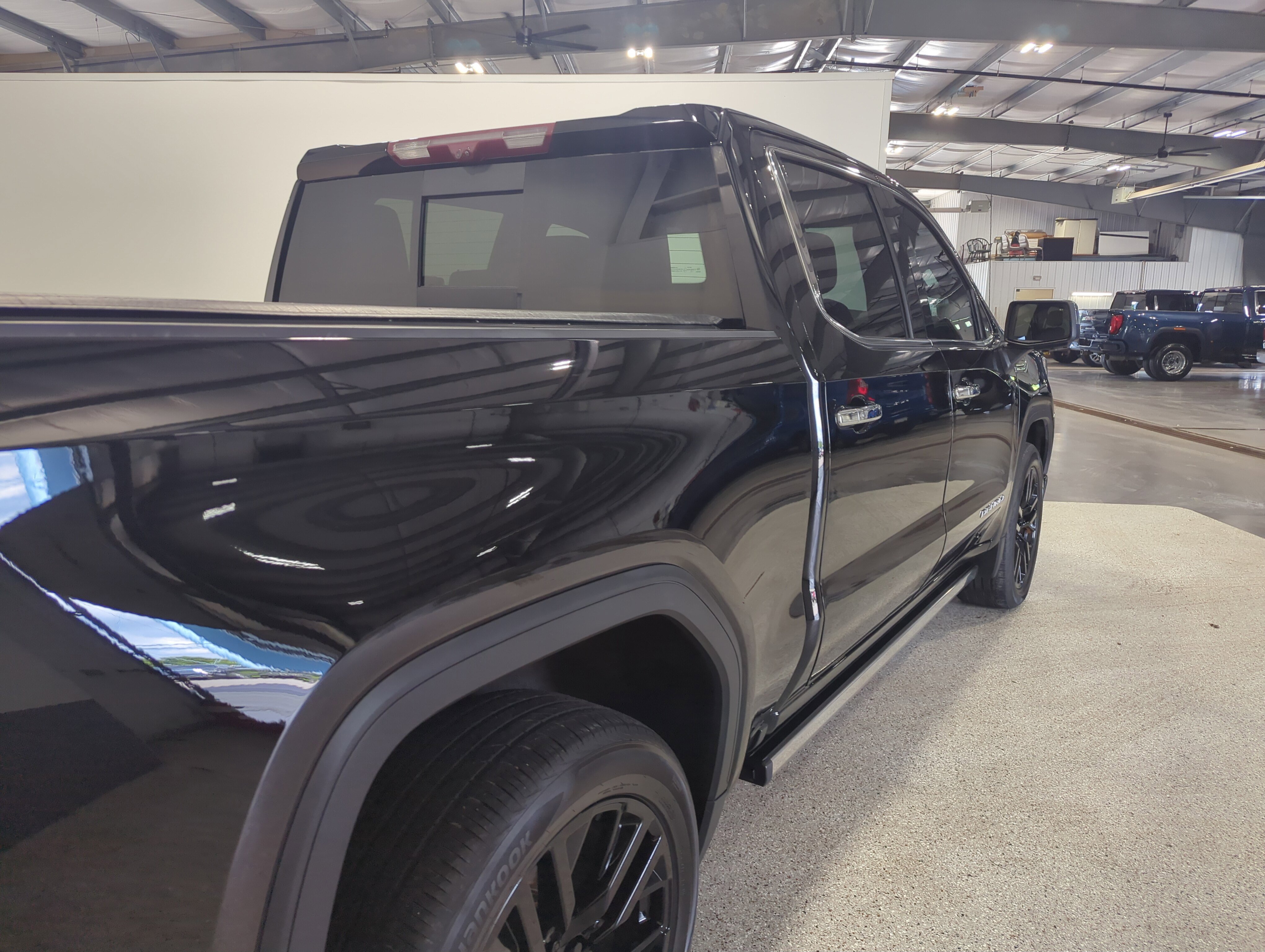 Used 2021 GMC Sierra 1500 Denali w/ Denali Ultimate Package image 3