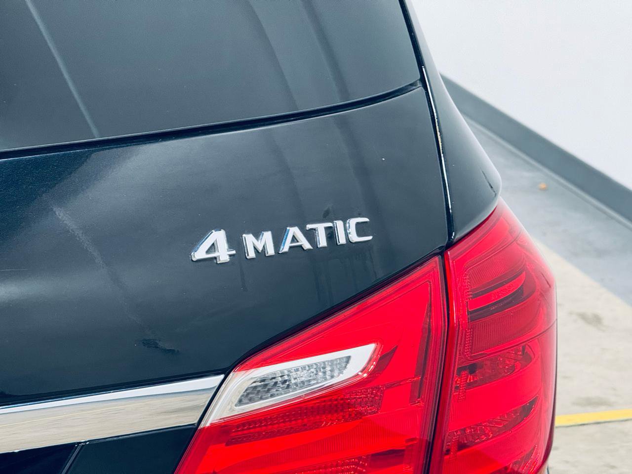 Used 2014 Mercedes-Benz GL 550 4MATIC image 26