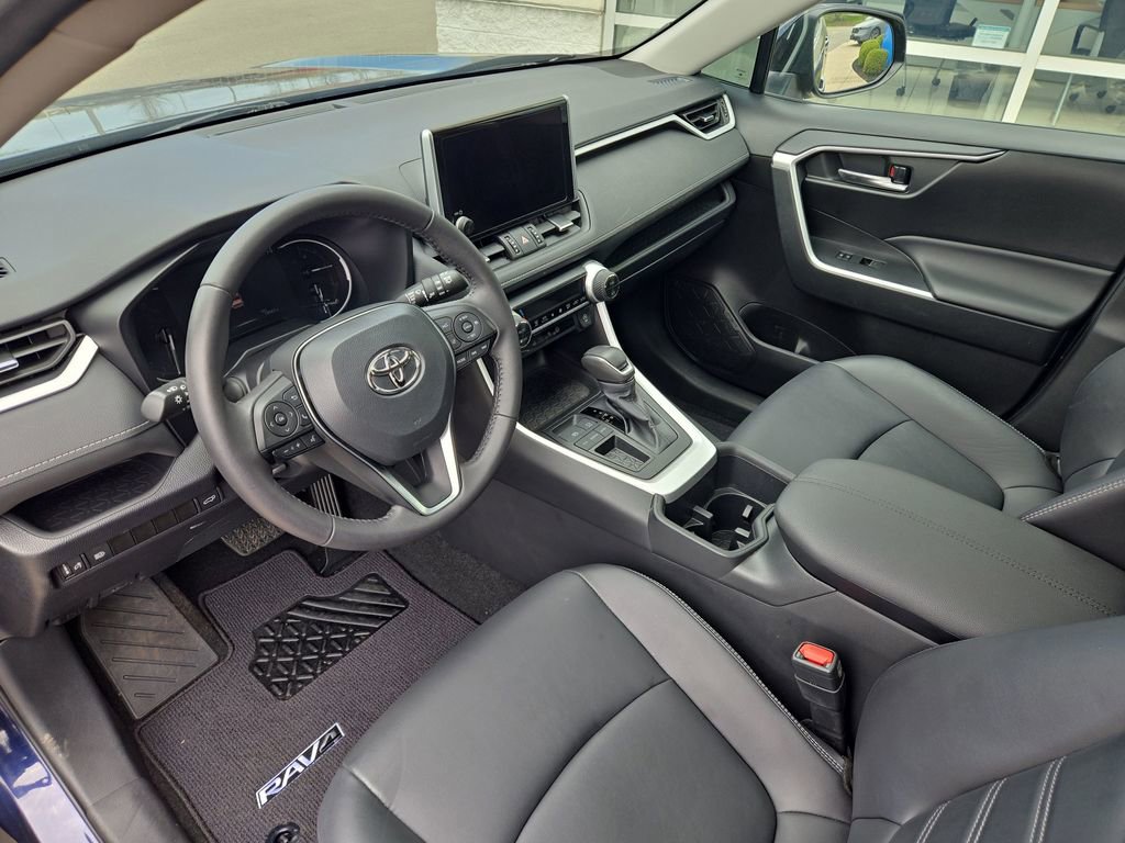 Used 2024 Toyota RAV4 XLE Premium image 26