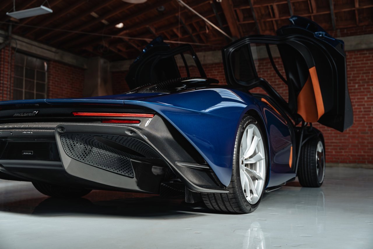 Used 2020 McLaren Speedtail image 43