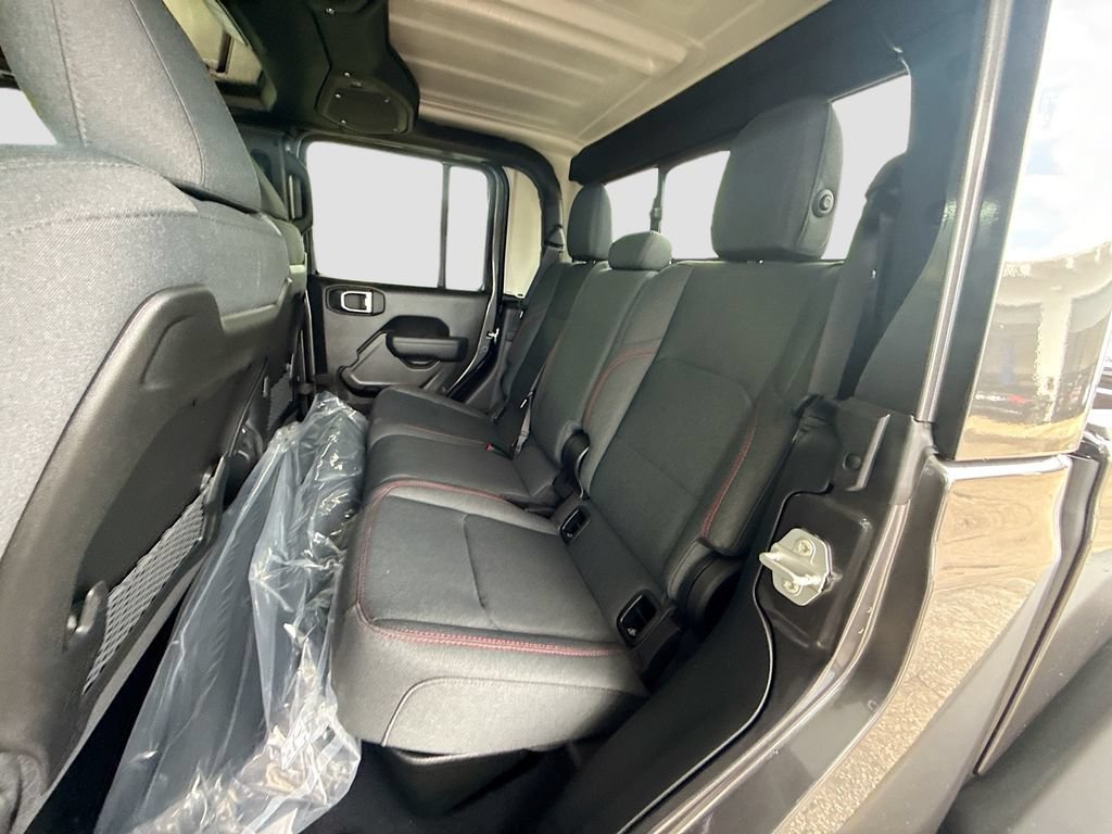 New 2026 Jeep Gladiator Rubicon w/ Steel Power Dome Hood Package AWD/4WD image 26