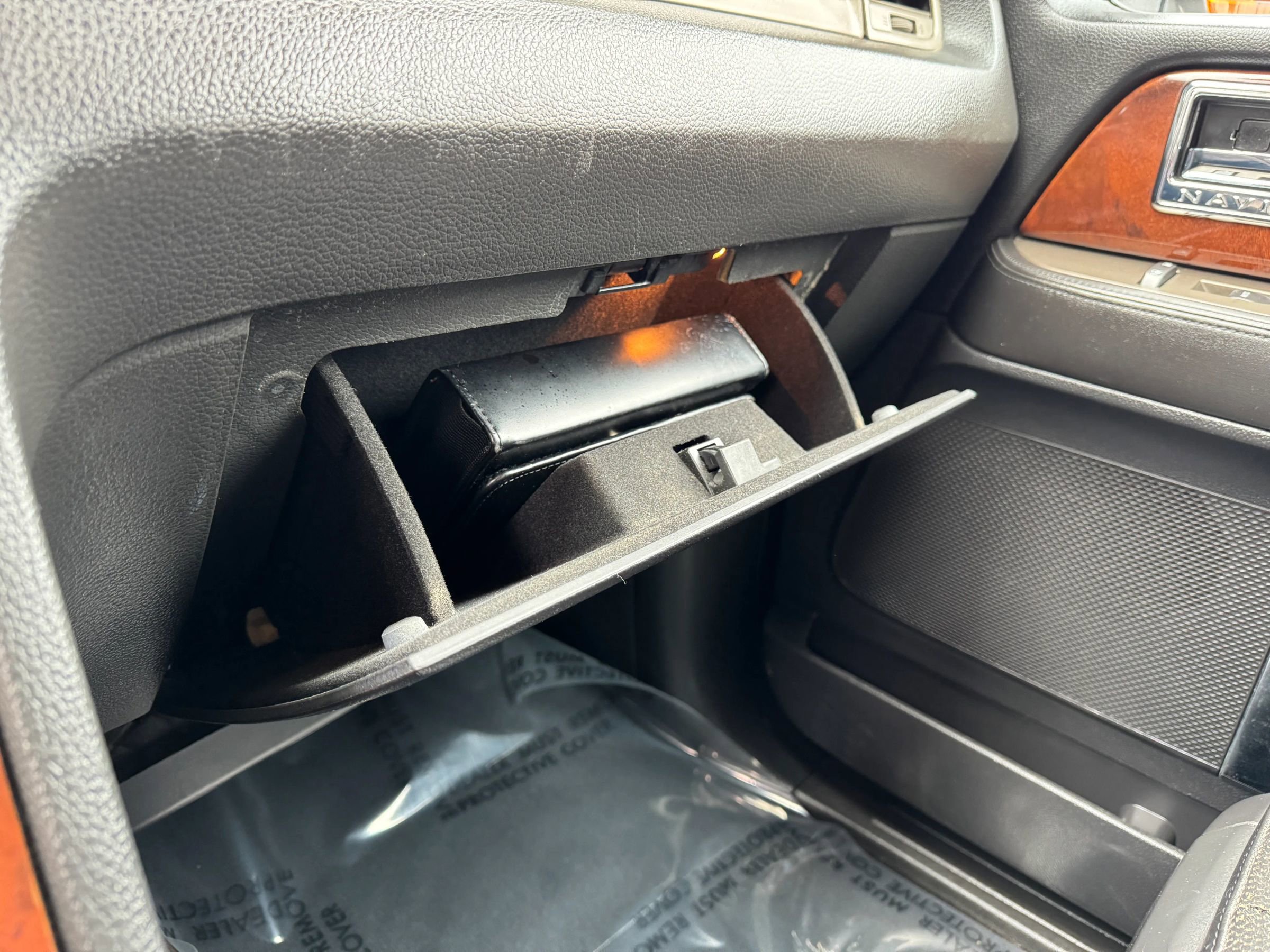 Used 2013 Lincoln Navigator 4WD w/ HD Trailer Tow Pkg image 17