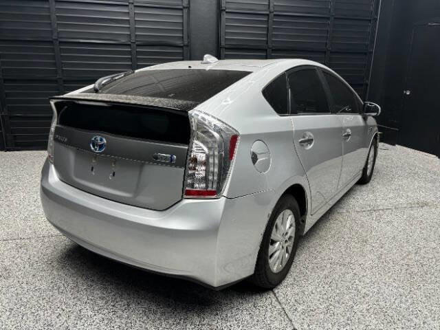 Used 2014 Toyota Prius Prime Plug-In image 5