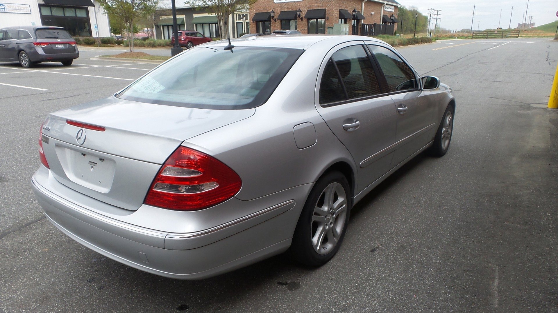 Used 2006 Mercedes-Benz E 350 Sedan image 27