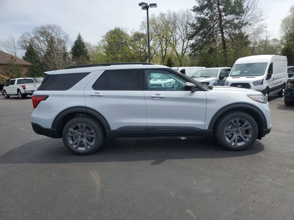 New 2026 Ford Explorer Active AWD/4WD image 39