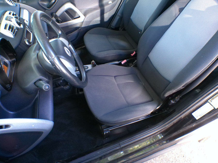 Used 2013 smart fortwo pure RWD image 12
