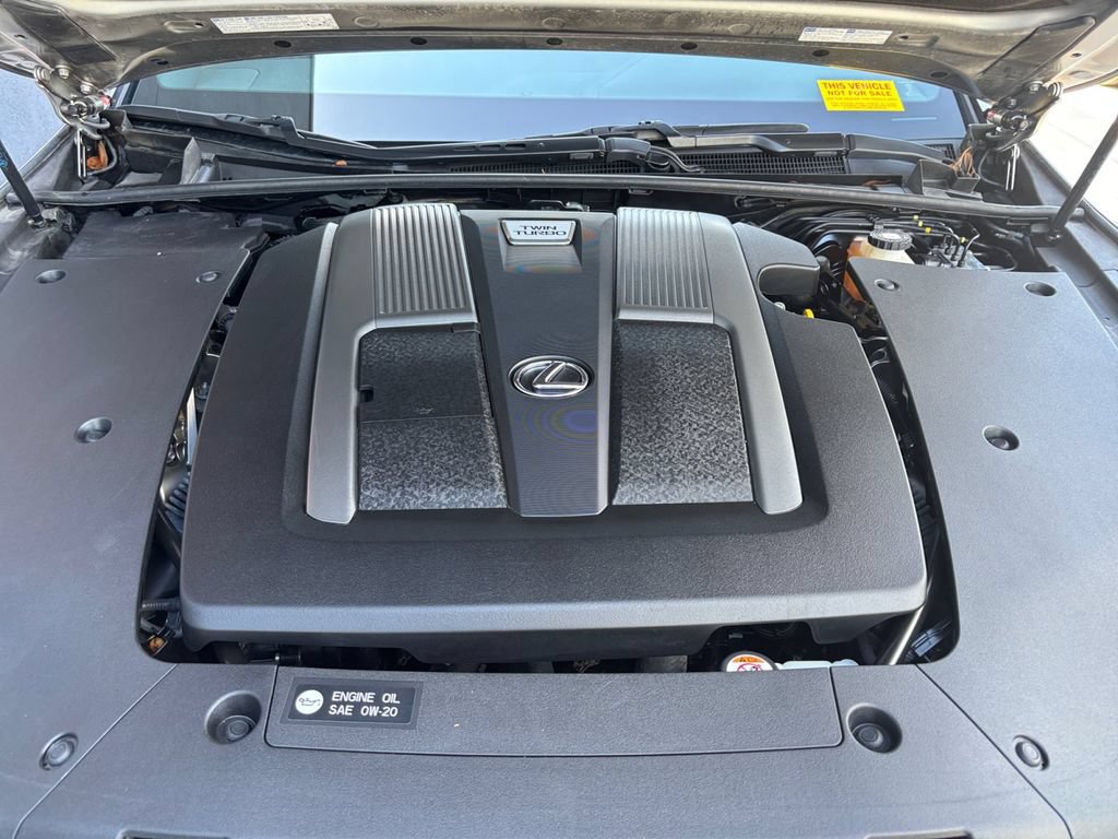 Used 2021 Lexus LS 500 RWD image 18