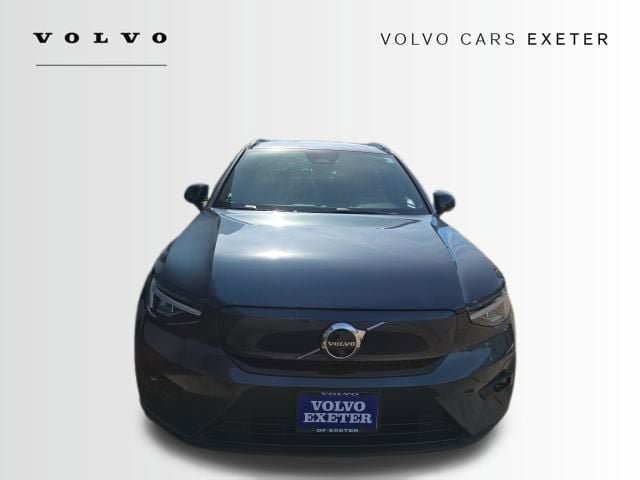 New 2026 Volvo EX40 Plus w/ Climate Package image 2
