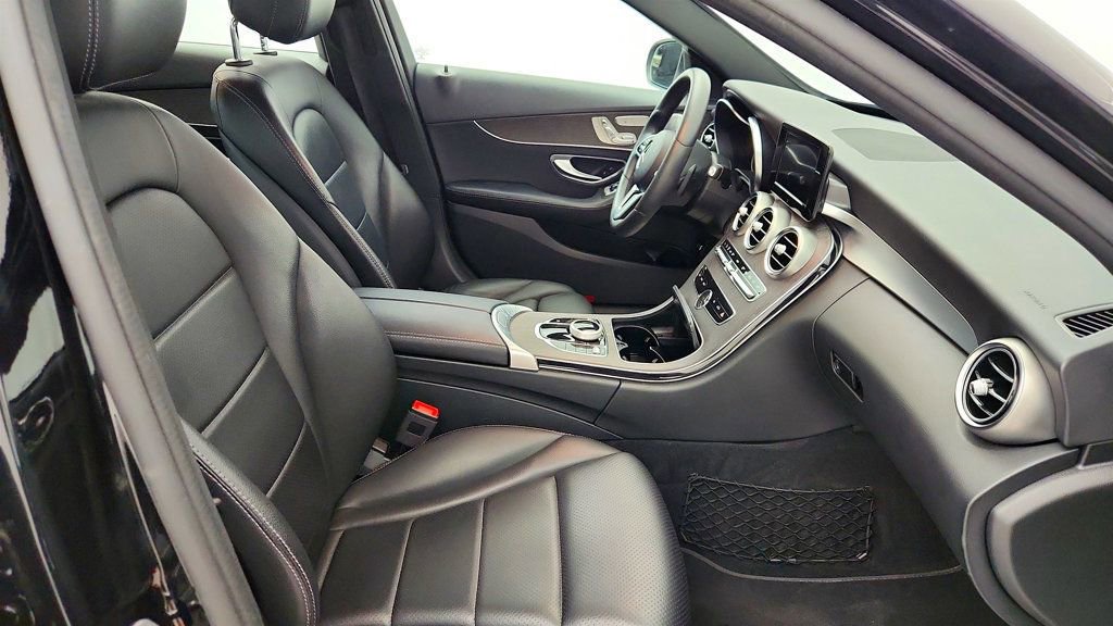 Used 2019 Mercedes-Benz C 300 4MATIC Sedan image 23