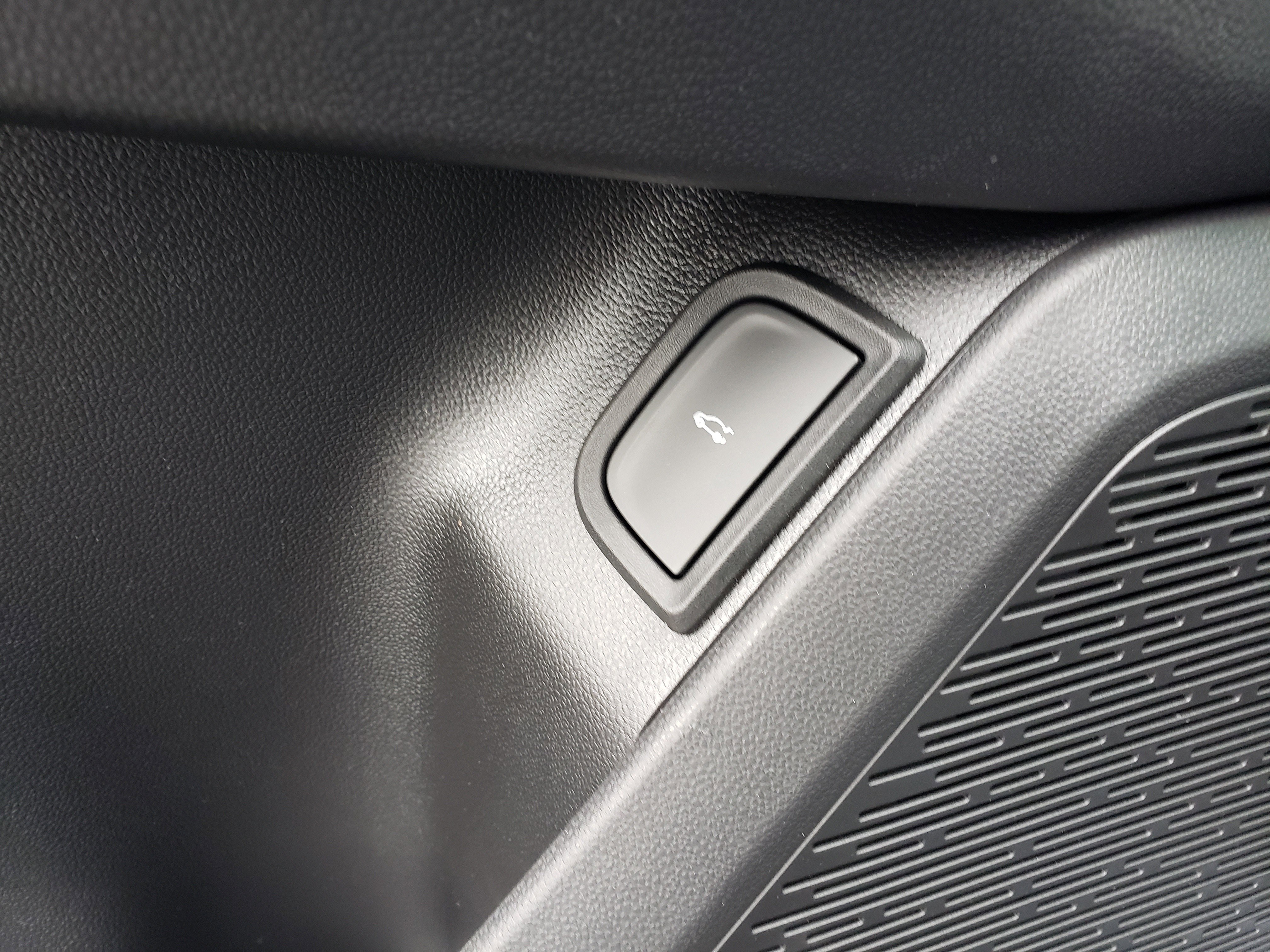 New 2026 Chevrolet Equinox LT w/ Convenience Package II image 15