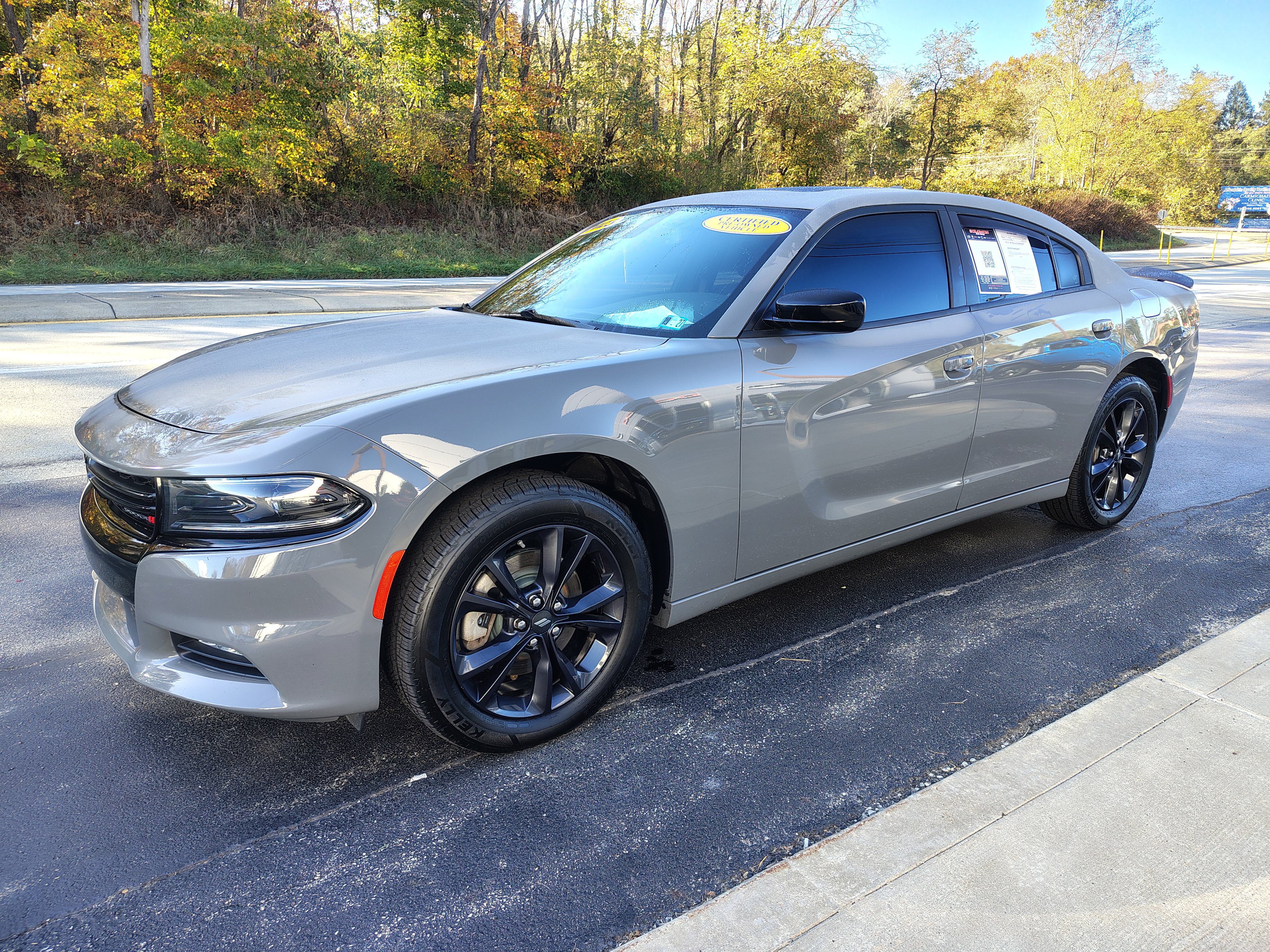 Certified 2023 Dodge Charger SXT w/ Blacktop Package AWD/4WD image 4