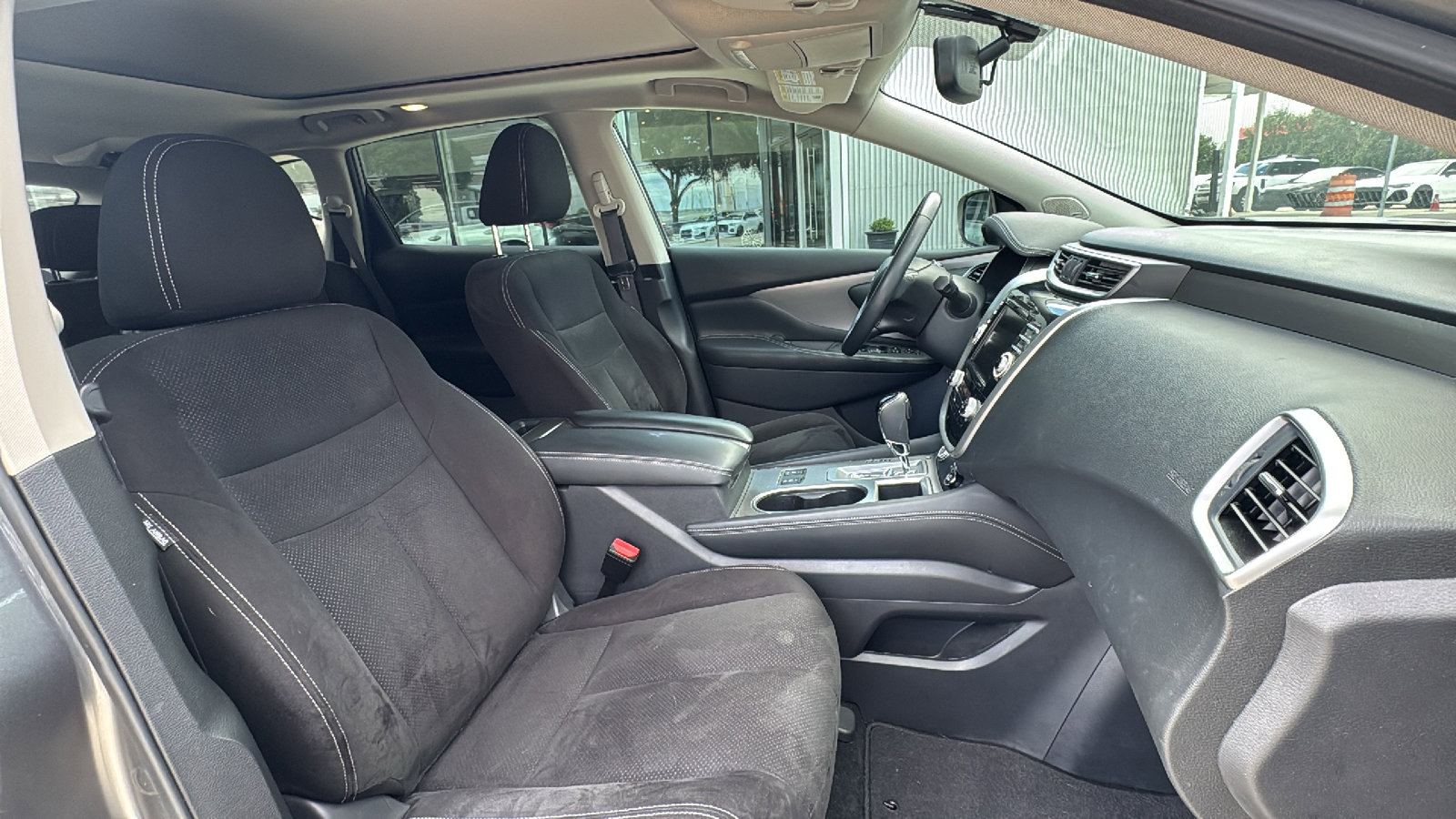 Used 2019 Nissan Murano SV w/ Premium Package FWD image 32