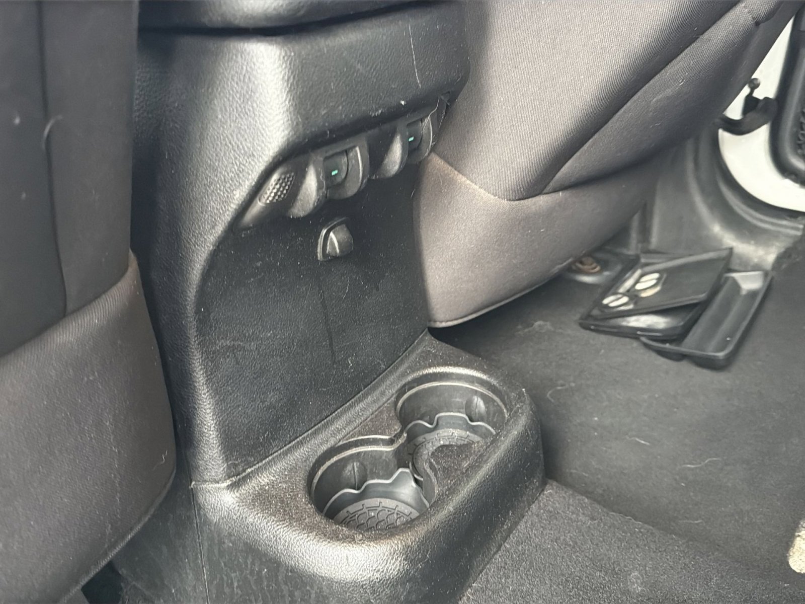 Used 2013 Jeep Wrangler Unlimited Sport image 27