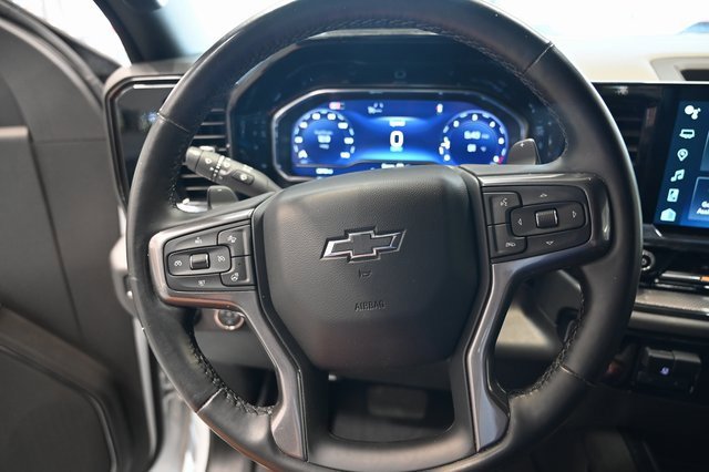 Used 2024 Chevrolet Silverado 1500 ZR2 w/ Technology Package image 19