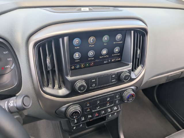 Used 2021 Chevrolet Colorado Z71 w/ Safety Package AWD/4WD image 24