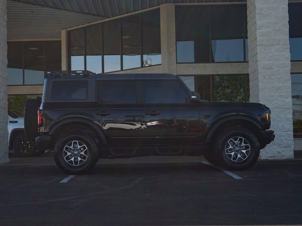 Used 2024 Ford Bronco Badlands AWD/4WD image 2