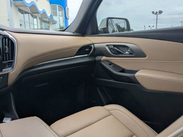 Used 2022 Chevrolet Traverse Premier w/ LPO, Floor Liner Package FWD image 17