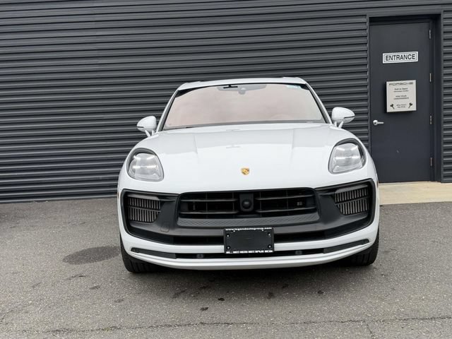 Certified 2024 Porsche Macan GTS AWD/4WD image 2