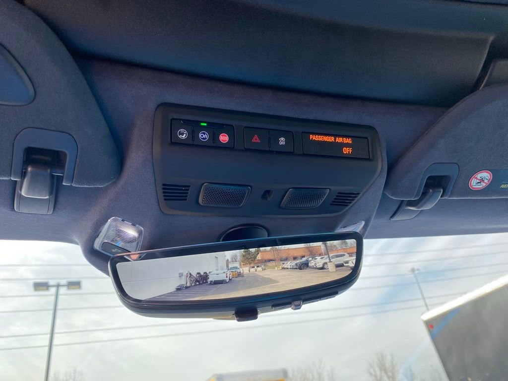 Used 2020 Chevrolet Corvette Stingray Premium Cpe w/ 3LT Preferred Equipment Group image 19