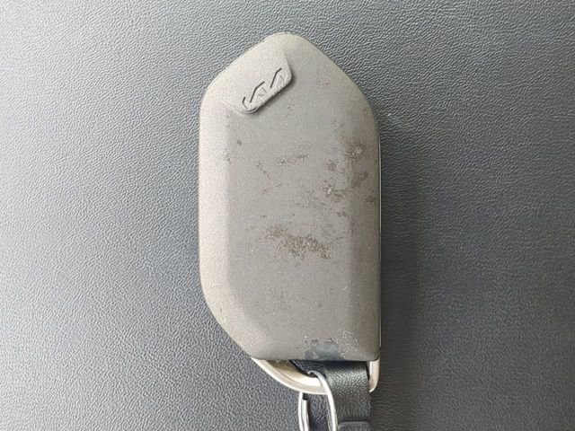 Used 2025 Kia Telluride S image 17