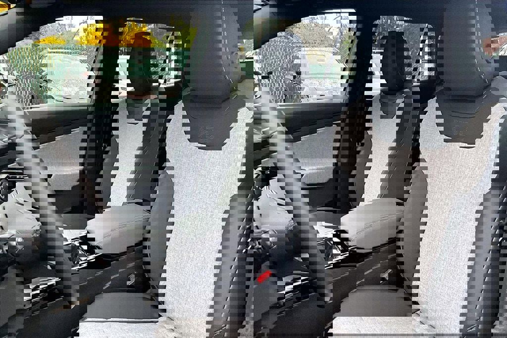 New 2026 Volkswagen ID.4 Pro image 18