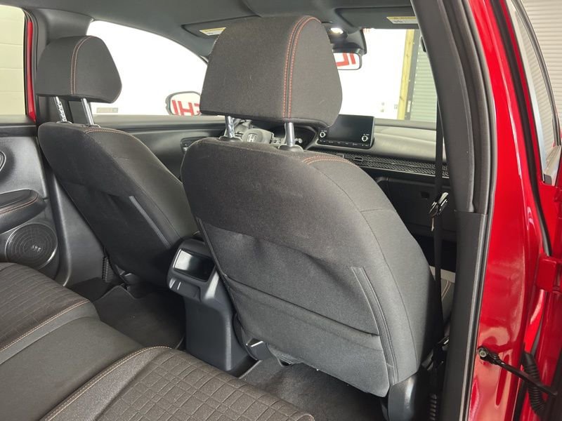 Used 2024 Honda HR-V Sport image 11