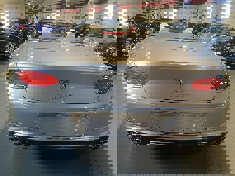 Used 2020 Bentley Continental GT image 4