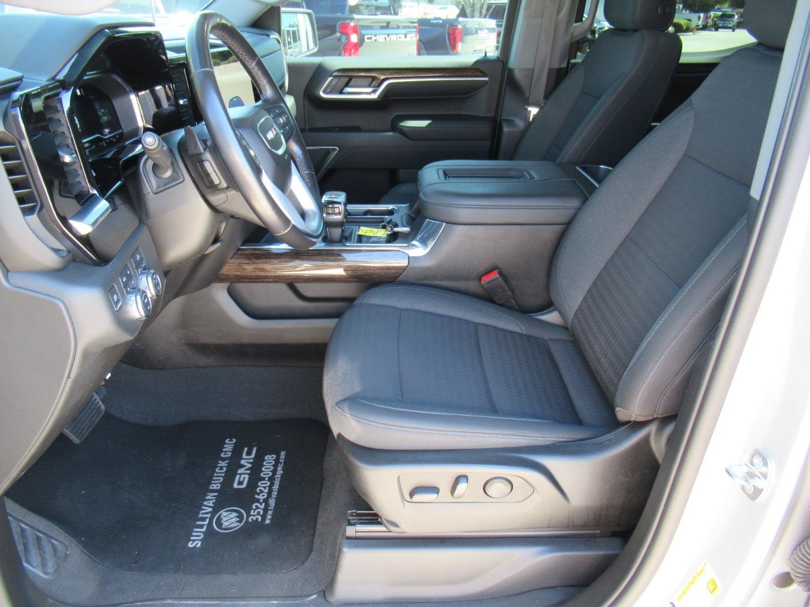 Used 2022 GMC Sierra 1500 Elevation w/ Preferred Package AWD/4WD image 16