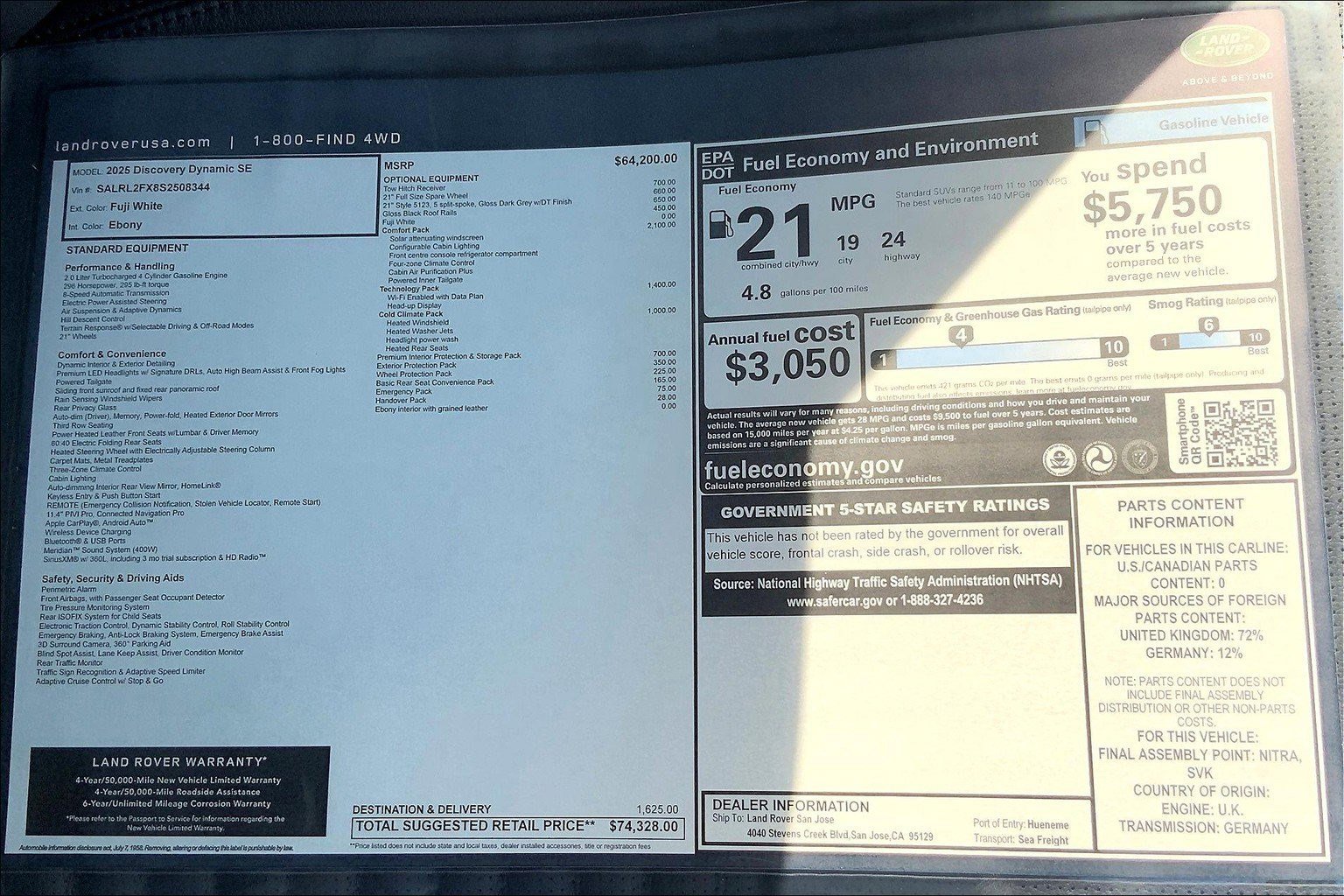 New 2025 Land Rover Discovery Dynamic SE image 15