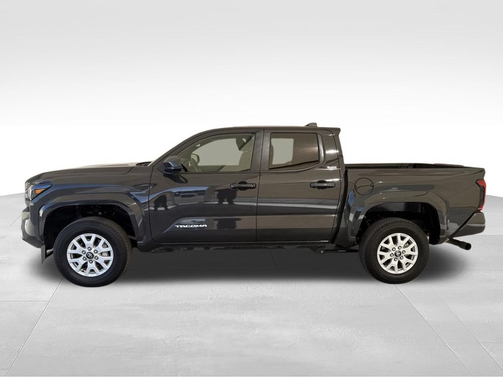 Used 2026 Toyota Tacoma SR5 AWD/4WD image 10