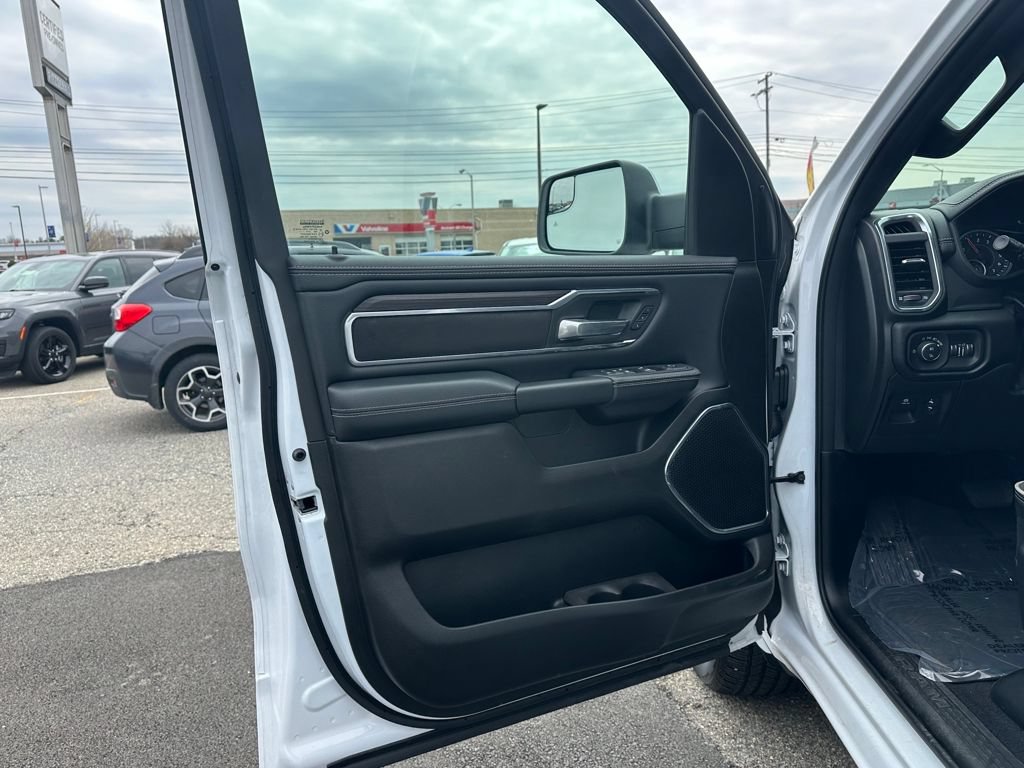 Used 2026 RAM 1500 Laramie AWD/4WD image 21