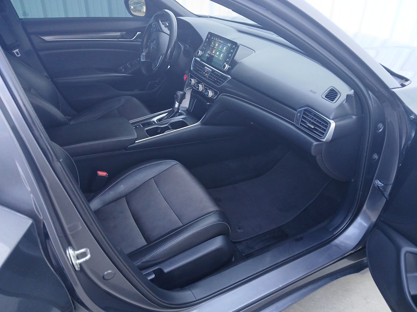 Used 2020 Honda Accord Sport image 16