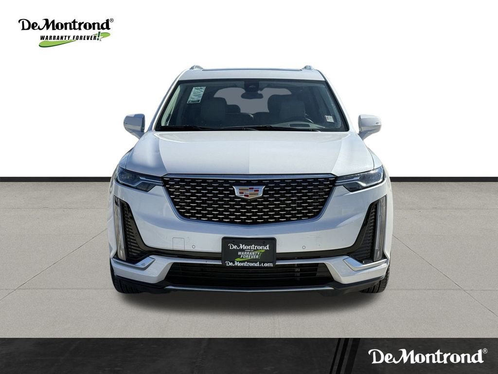 Used 2024 Cadillac XT6 Premium Luxury w/ Technology Package image 2