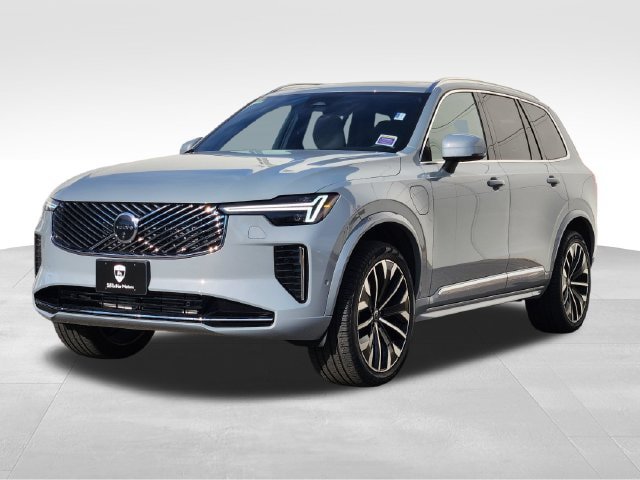 Certified 2025 Volvo XC90 T8 Plus w/ Protection Package Premier AWD/4WD image 4