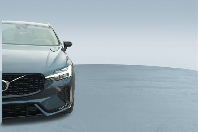 Used 2024 Volvo XC60 B5 Plus w/ Protection Package Premier image 38