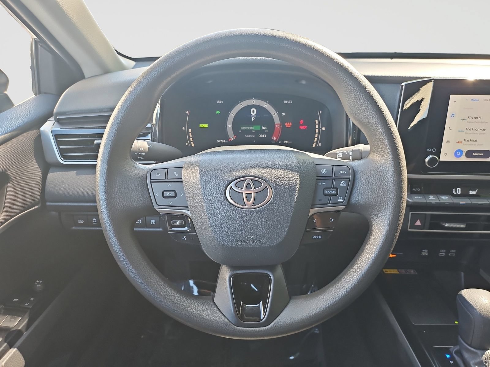 Used 2025 Toyota Camry LE FWD image 44