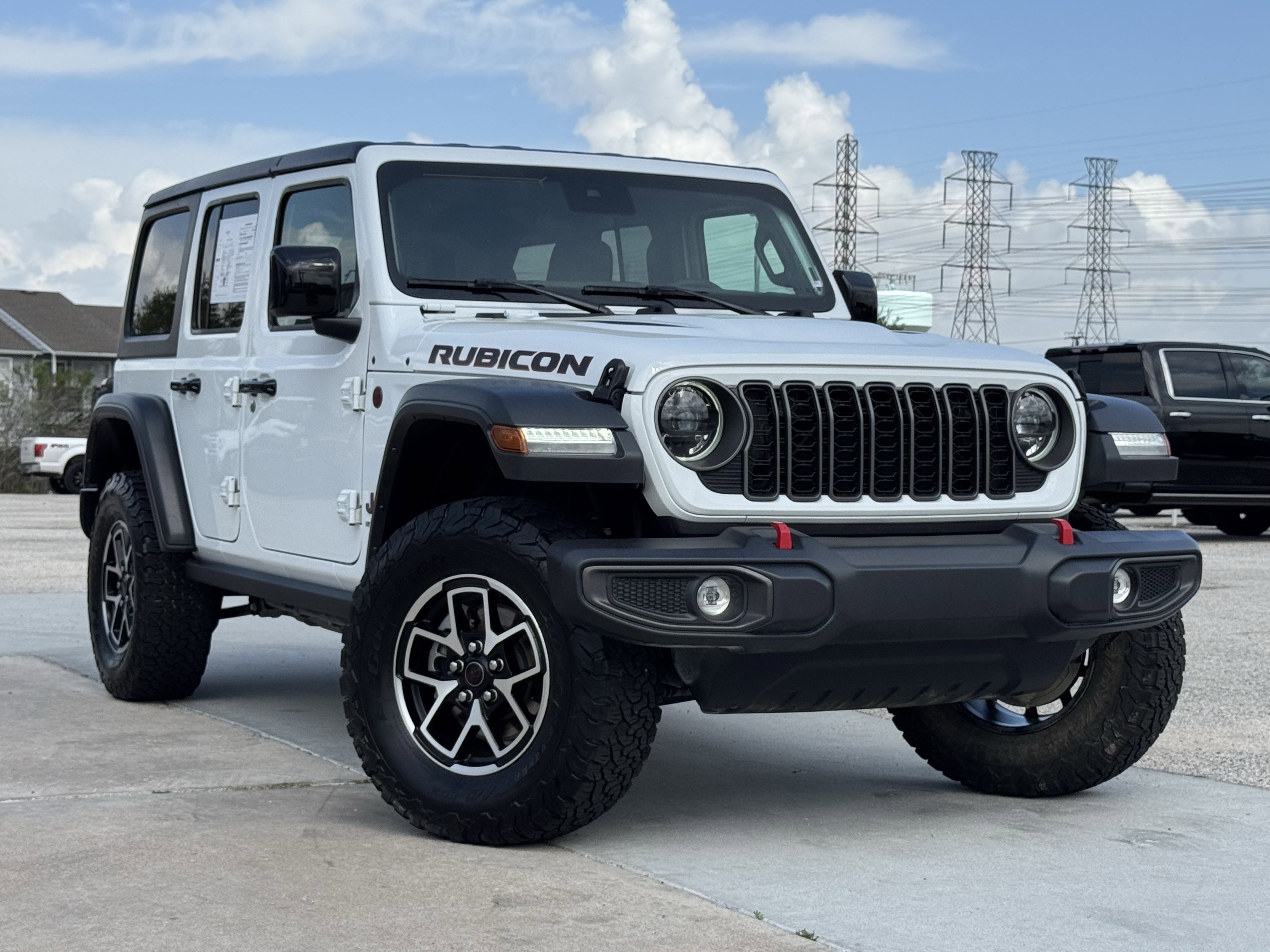 Used 2025 Jeep Wrangler Unlimited Rubicon image 2