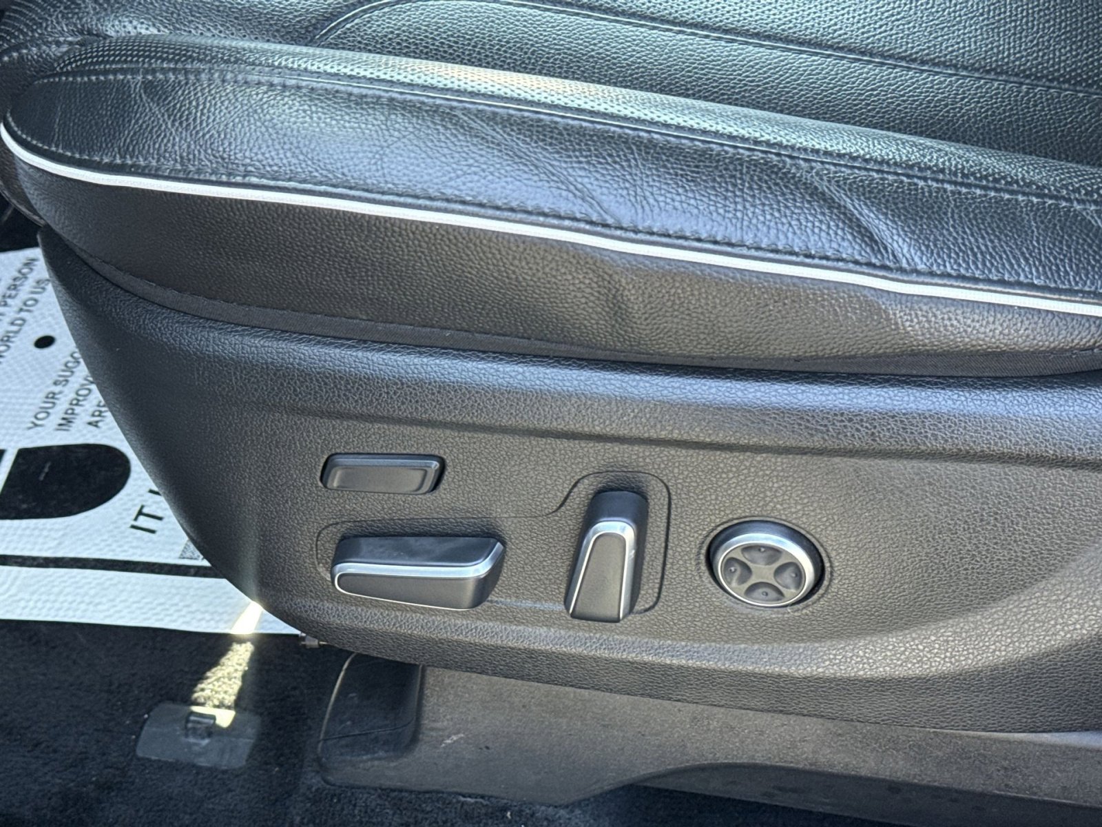 Used 2024 Hyundai Palisade Limited image 14