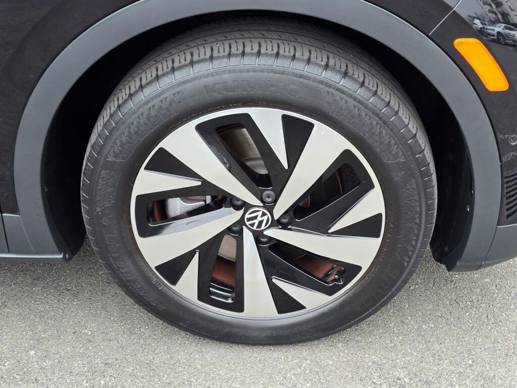 Used 2023 Volkswagen ID.4 Pro RWD image 9