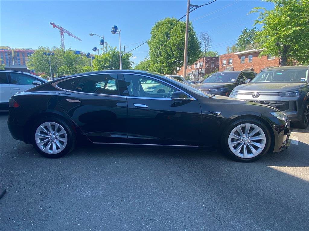 Used 2017 Tesla Model S 75D image 2