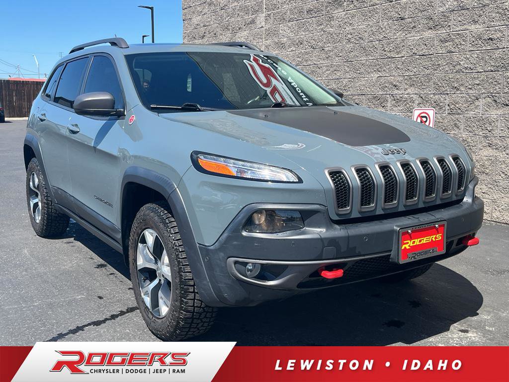 Used 2015 Jeep Cherokee Trailhawk w/ Comfort/Convenience Group AWD/4WD image 1