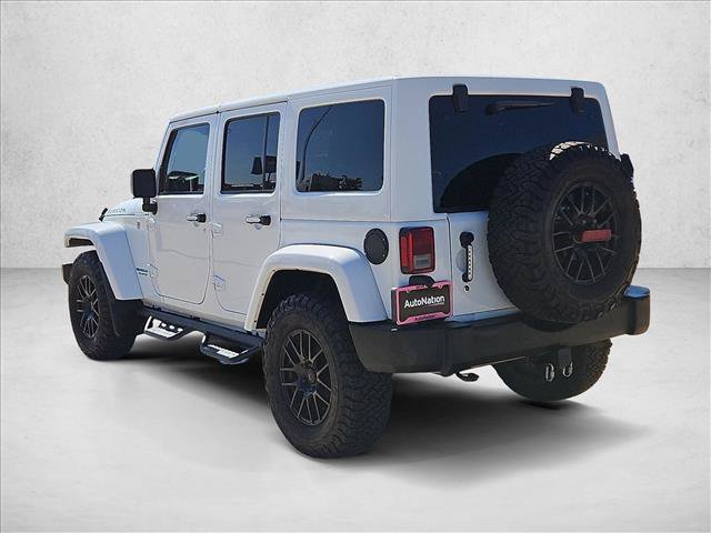 Used 2017 Jeep Wrangler Unlimited Rubicon w/ Connectivity Group AWD/4WD image 8