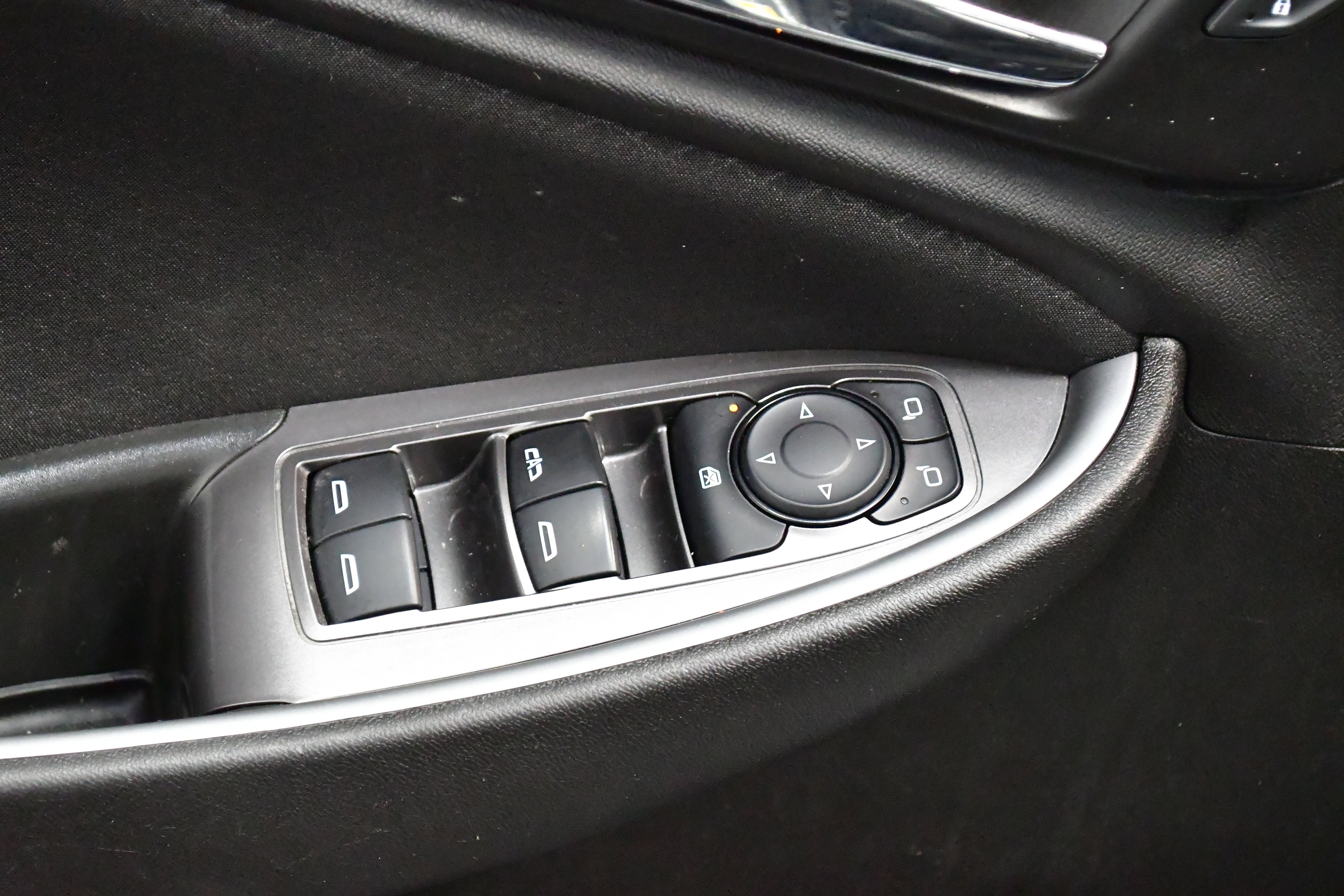 Used 2024 Chevrolet Malibu LT image 30