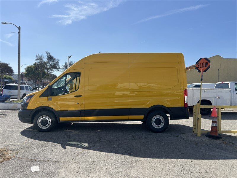 Used 2023 Ford Transit 250 148 High Roof w/ Load Area Protection Package RWD image 4